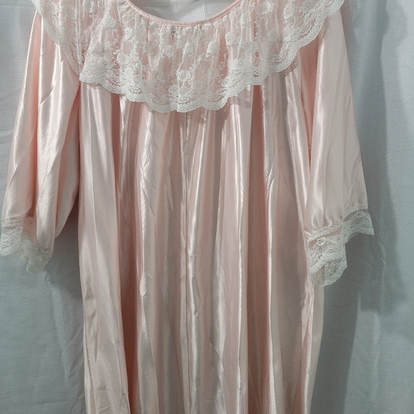 Vintage vandemere Women's  Pink Lace Nightgown One Size - Picture 12 of 16